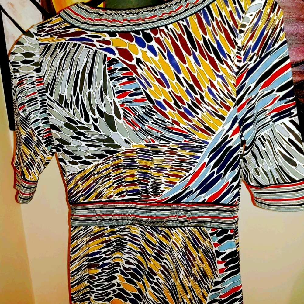 Dress - Picture 2 of 5